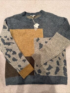 Mystree Colorblock Crewneck Sweater in Gray, Mustard & Brown